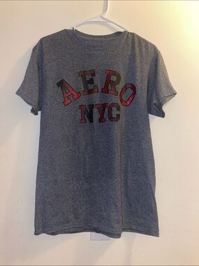 Aeropostale Gray AERO NYC Graphic Tee Short Sleeve Shirt Y2K Vintage Vibe